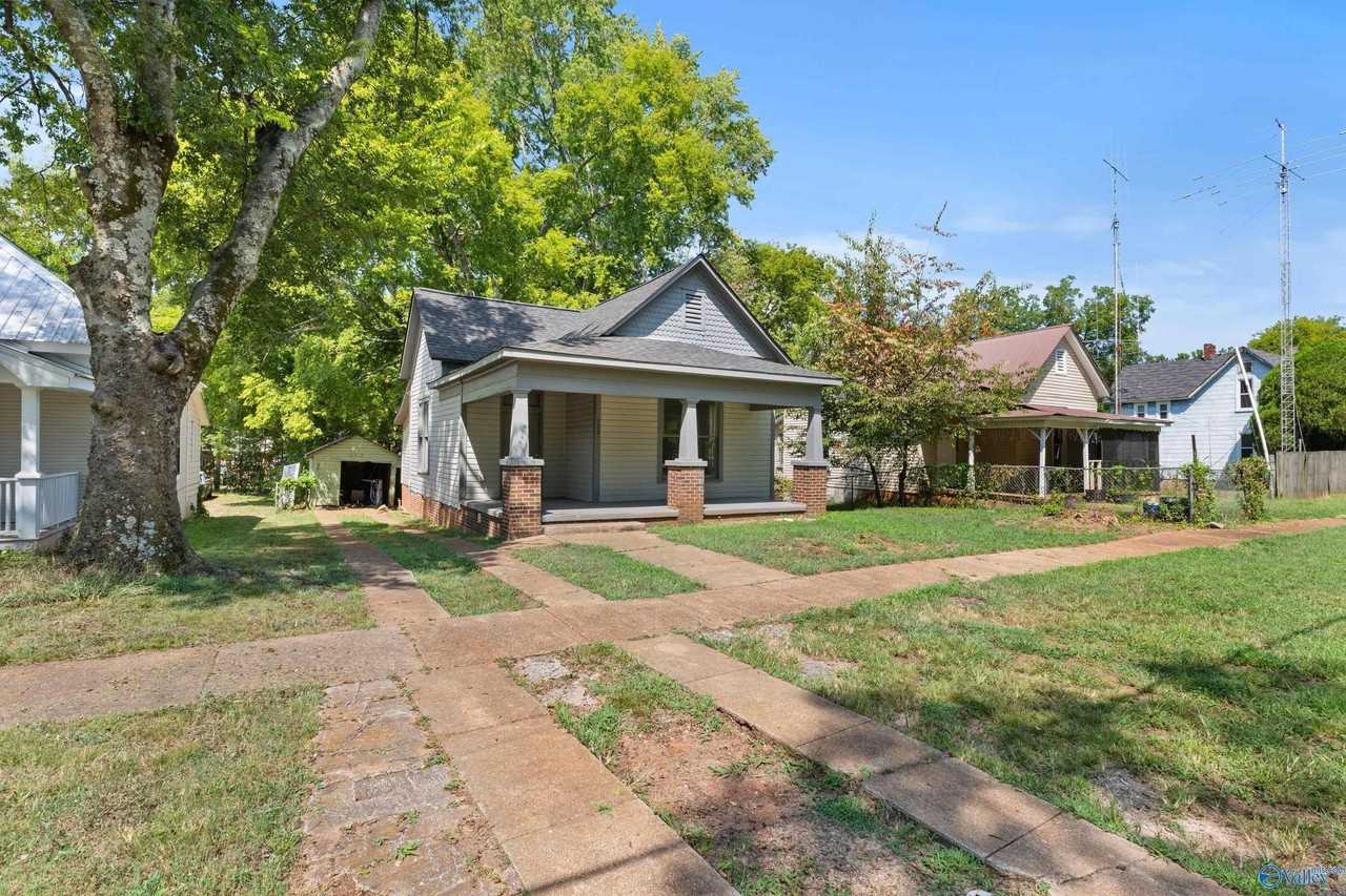 109 5th Avenue Nw NW - Photo 3 of 39