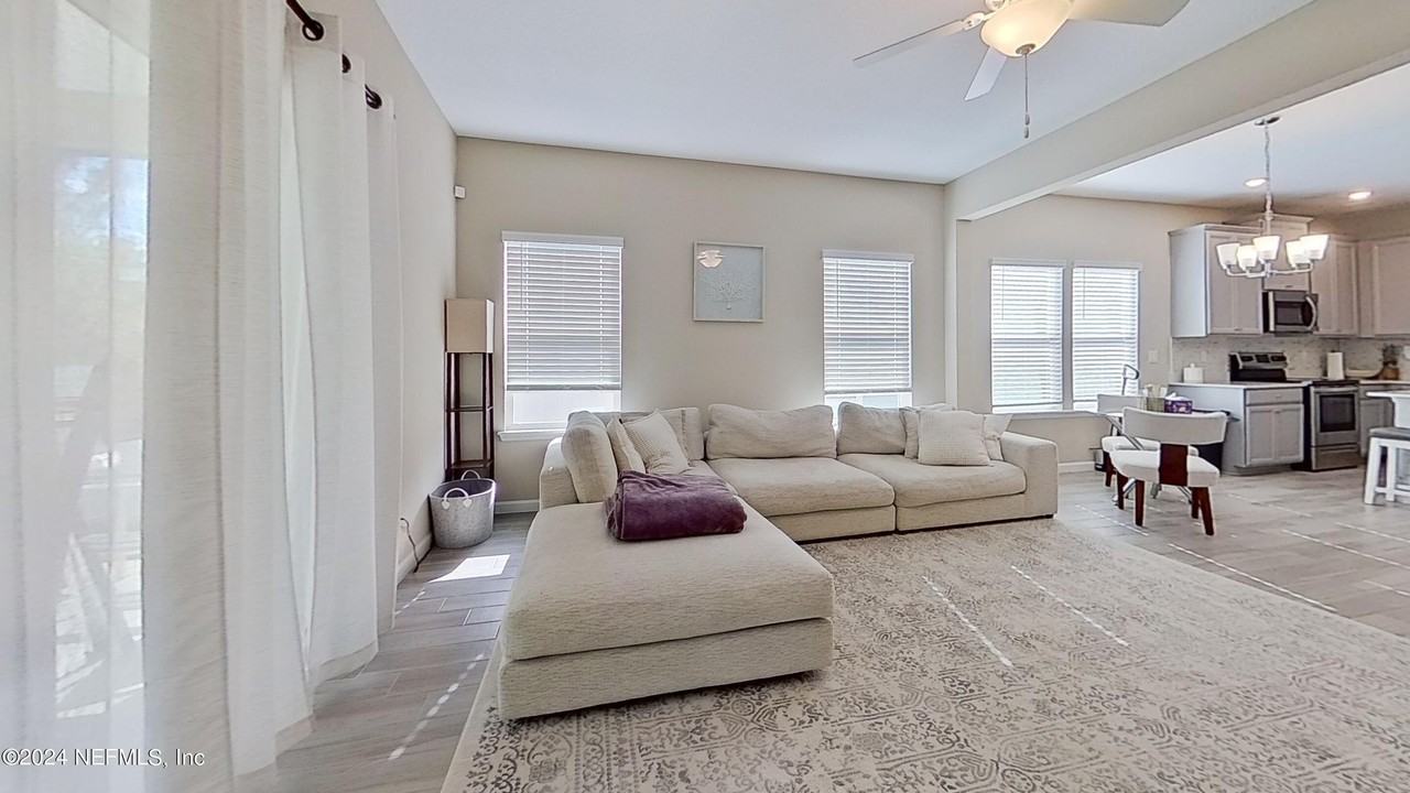 10887 Ventnor Ave - Photo 7 of 19