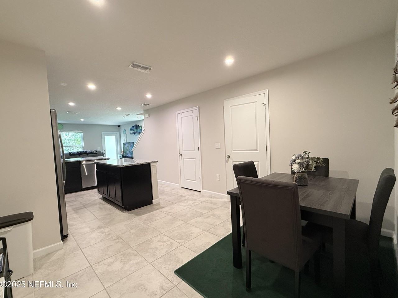 5885 Creekside Crossing - Photo 5 of 26