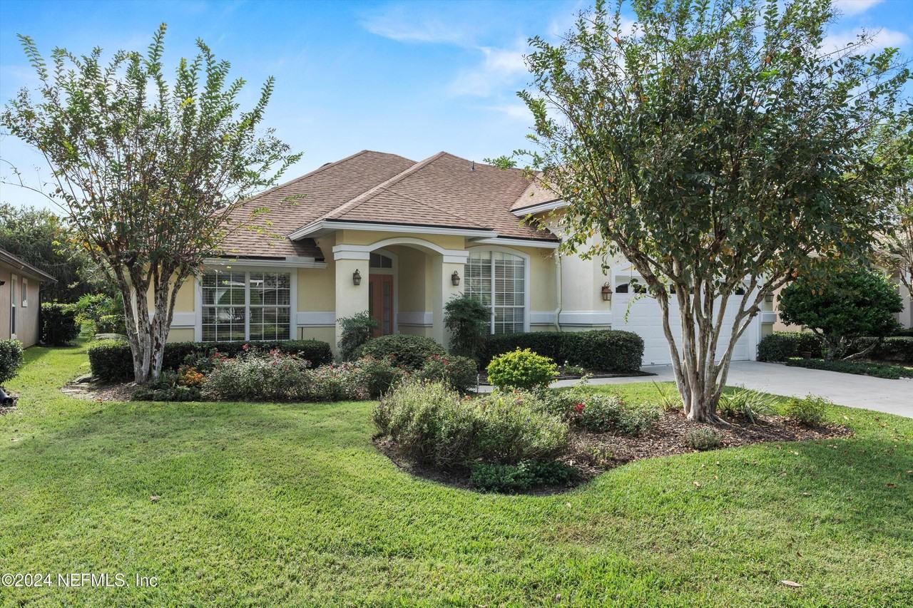 293 Edge Of Woods Rd - Photo 2 of 26