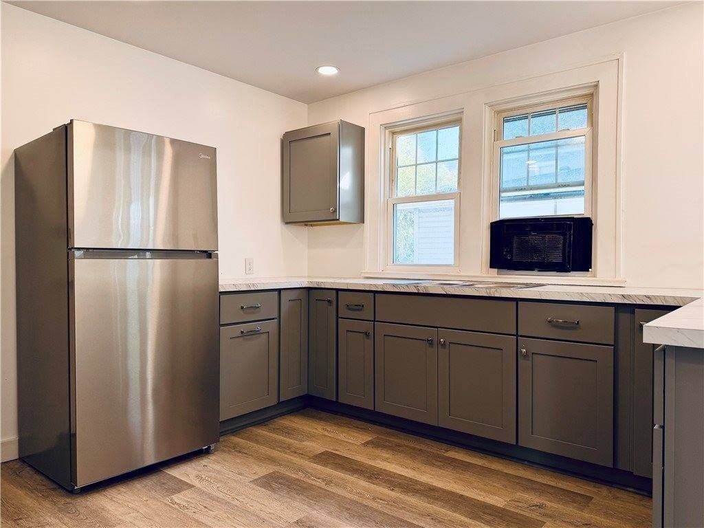 34 Terrace Park - Photo 3 of 19