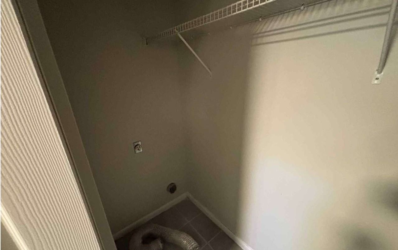 3815 Nw Huntsboro St - Photo 4 of 12