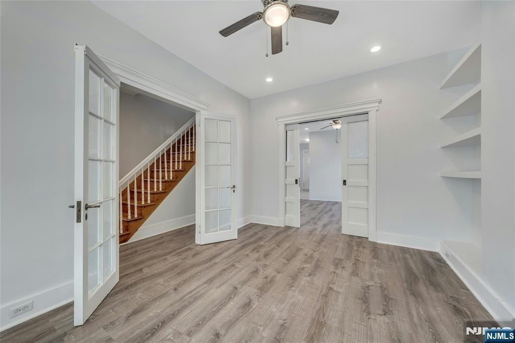 425 Hancock Pl - Photo 4 of 31