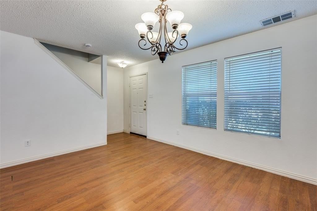 5224 Royal Burgess Dr - Photo 3 of 28