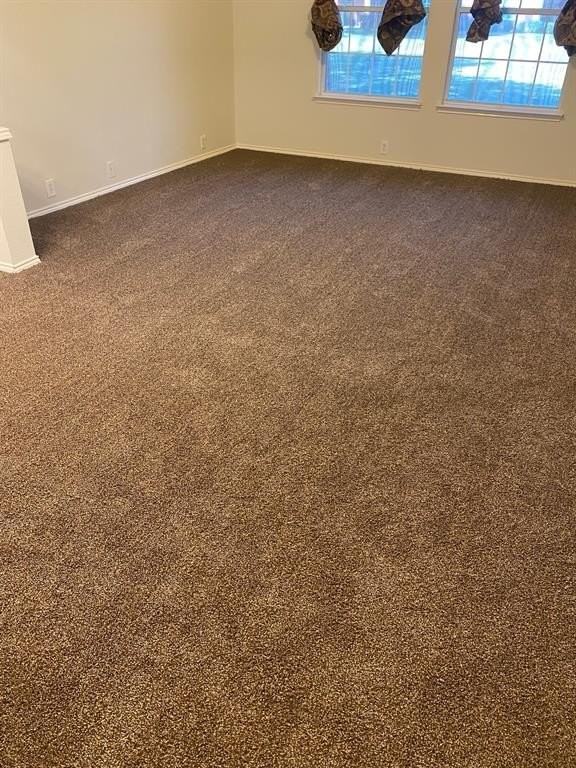 2725 Hyde Park Drive - Photo 6 of 23