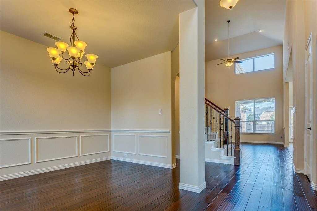 1180 Ranch Gate Ln - Photo 5 of 40