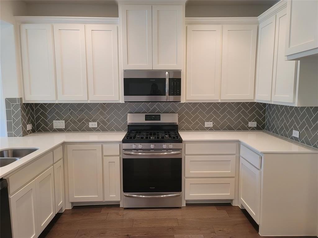 2504 Jameson Ln - Photo 5 of 13