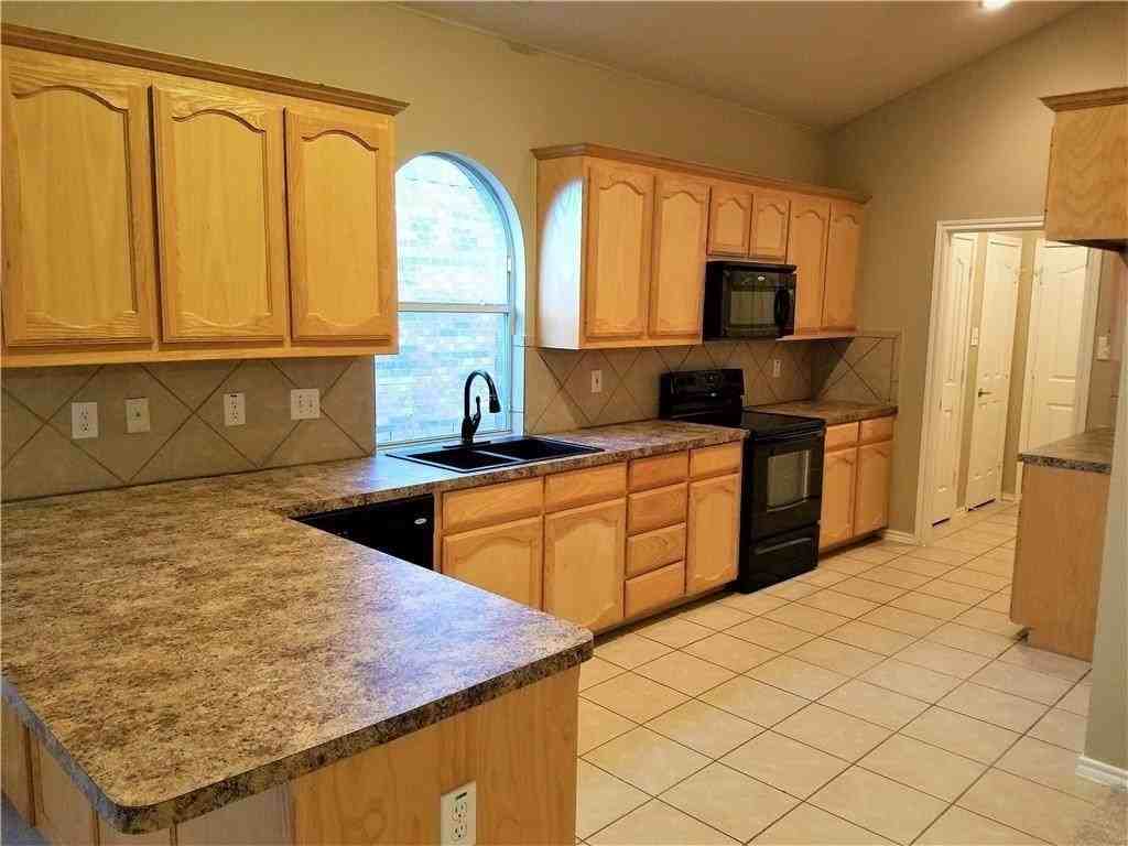 4105 Claymore Lane - Photo 4 of 17