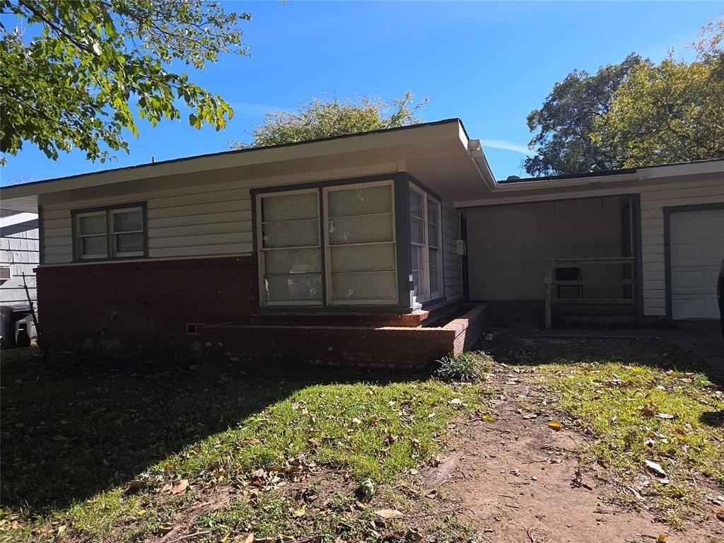 2717 Bilglade Rd - Photo 2 of 13