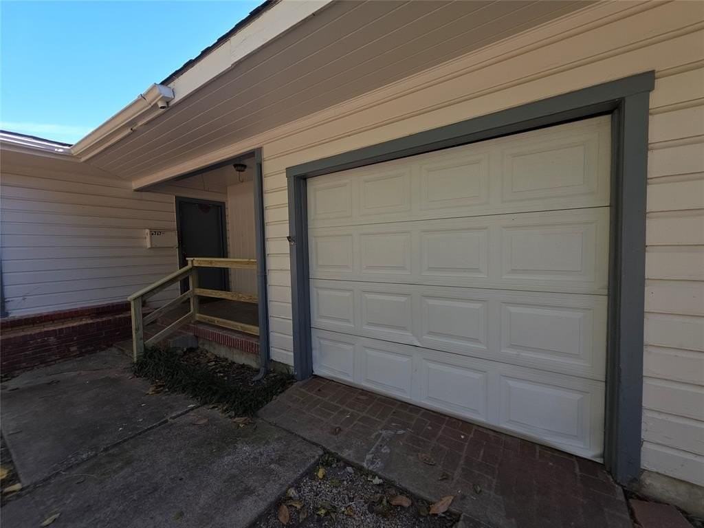 2717 Bilglade Rd - Photo 3 of 13