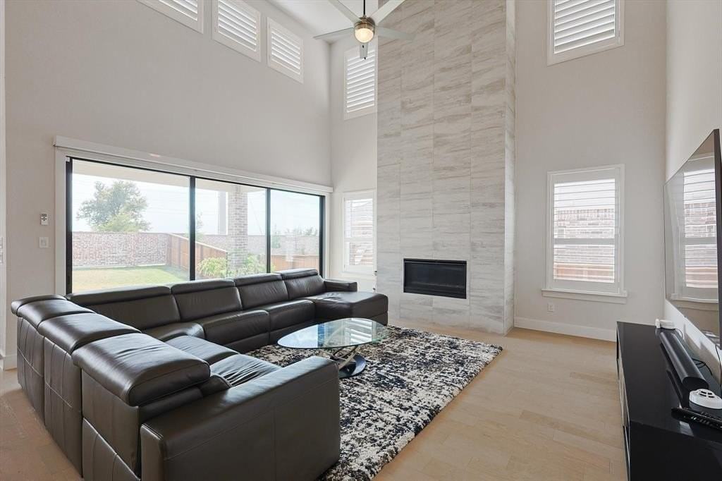 9316 Sandhills Dr - Photo 5 of 31