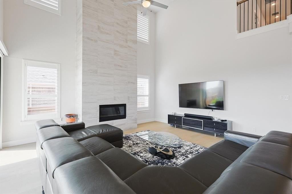 9316 Sandhills Dr - Photo 7 of 31