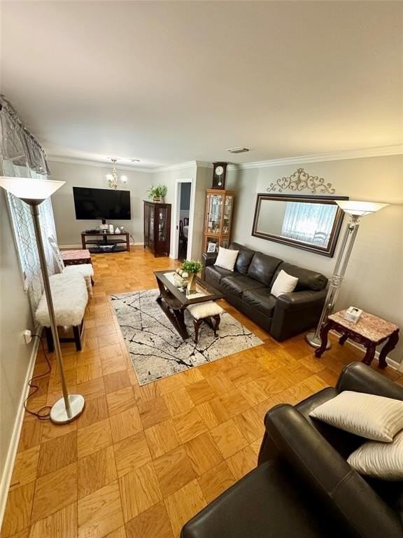 522 E Southfield Rd - Photo 3 of 8