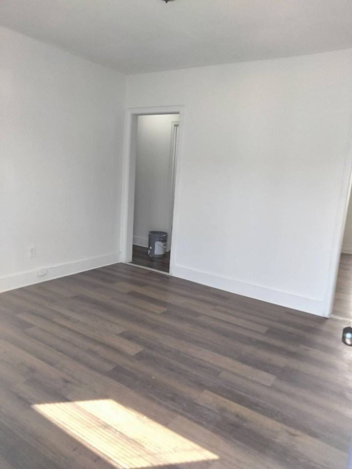 614 1st St S - Photo 4 of 7