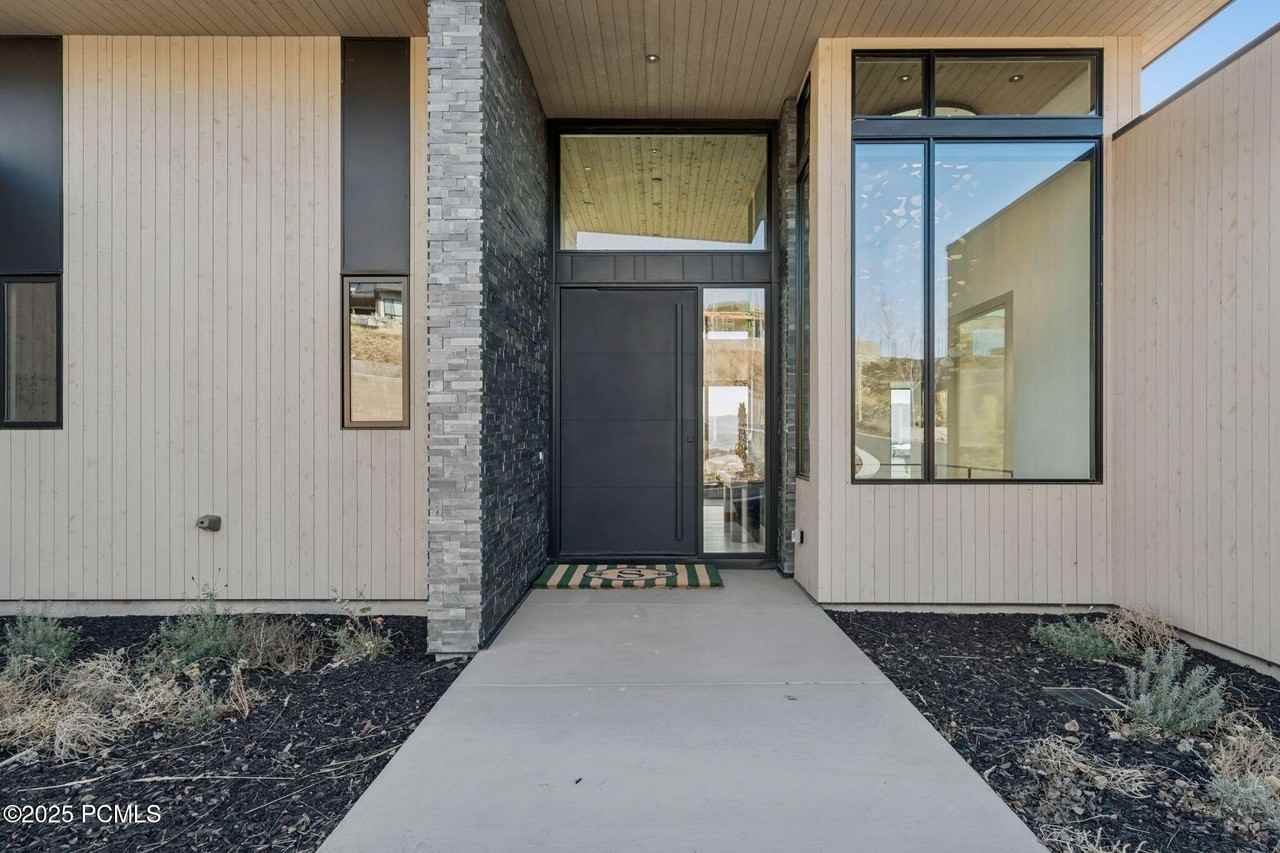 3404 E Wapiti Canyon Rd - Photo 5 of 50