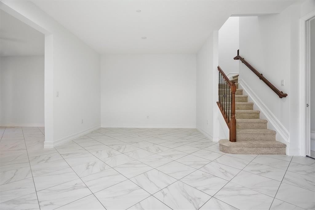 13023 Riverwalk Cir #13023 - Photo 6 of 44