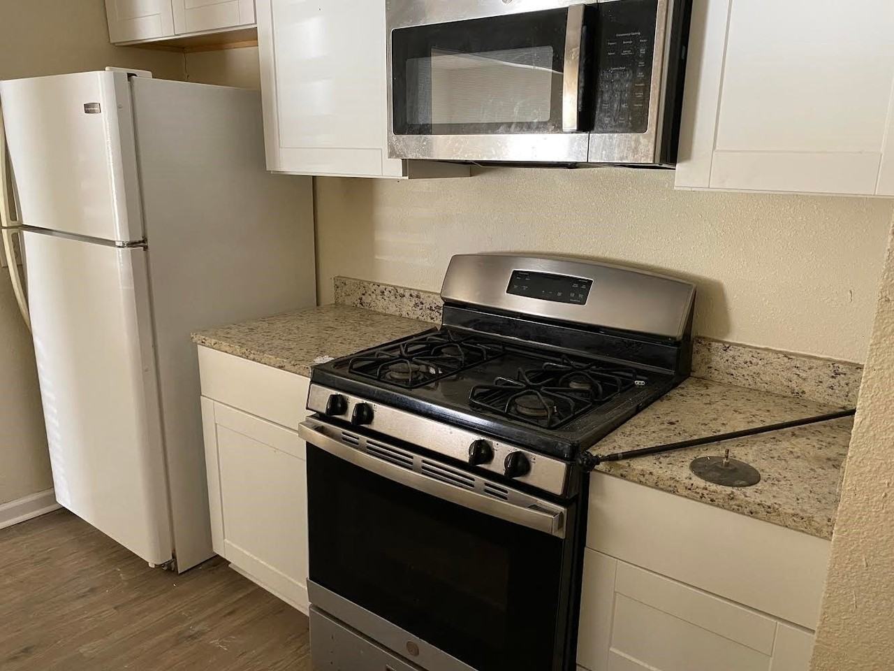 5105 Willie St - Photo 4 of 12