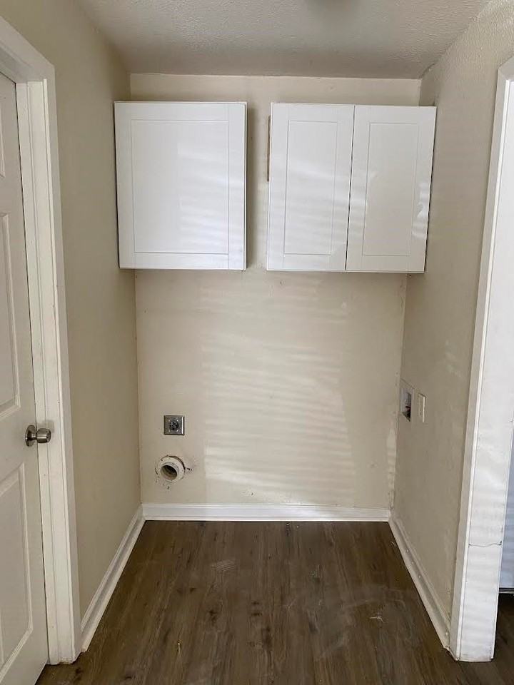 5105 Willie St - Photo 7 of 12