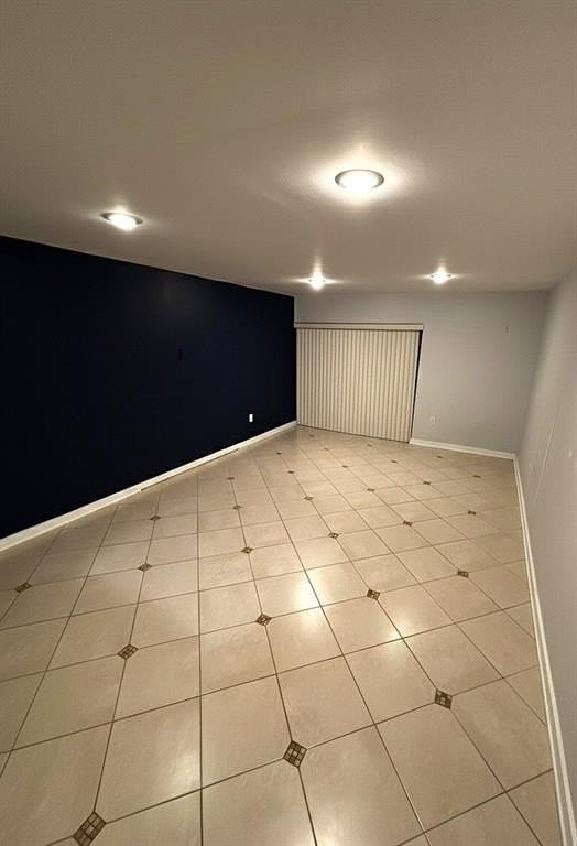 8851 N New River Canal Rd #1E - Photo 4 of 11