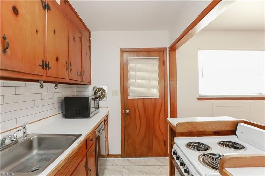 2 Polaris St #A - Photo 7 of 28