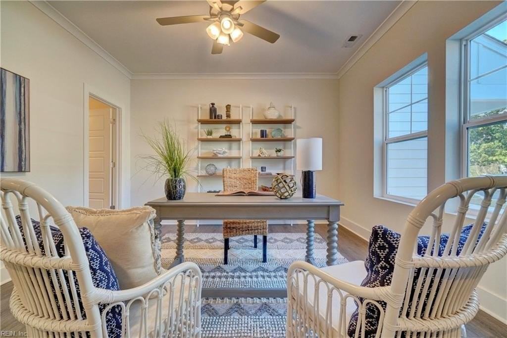 2919 Pretty Lake Ave - Photo 4 of 35