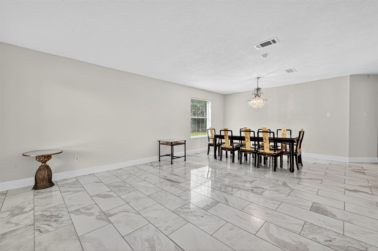 6654 Stonefort Ct - Photo 6 of 47