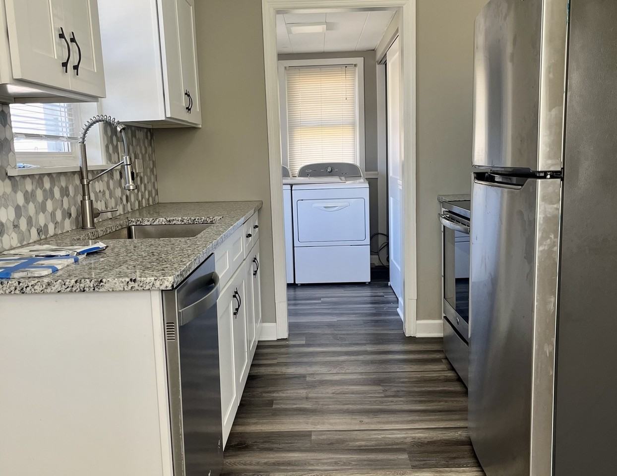 805 S Norbury Ave - Photo 6 of 12