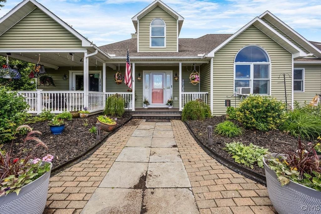 5479 Lake Road - Photo 3 of 42