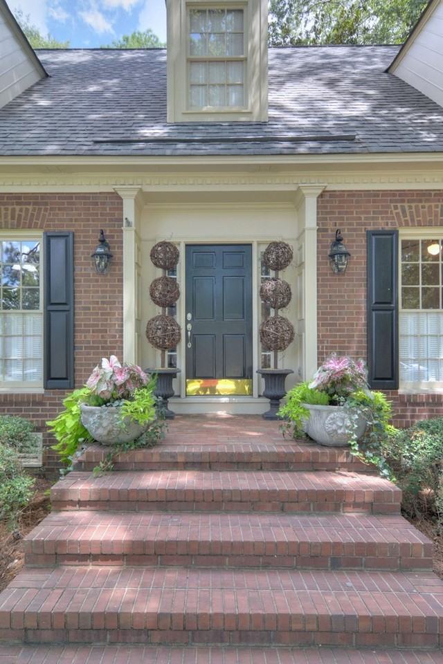 415 Partridge Dr - Photo 2 of 43