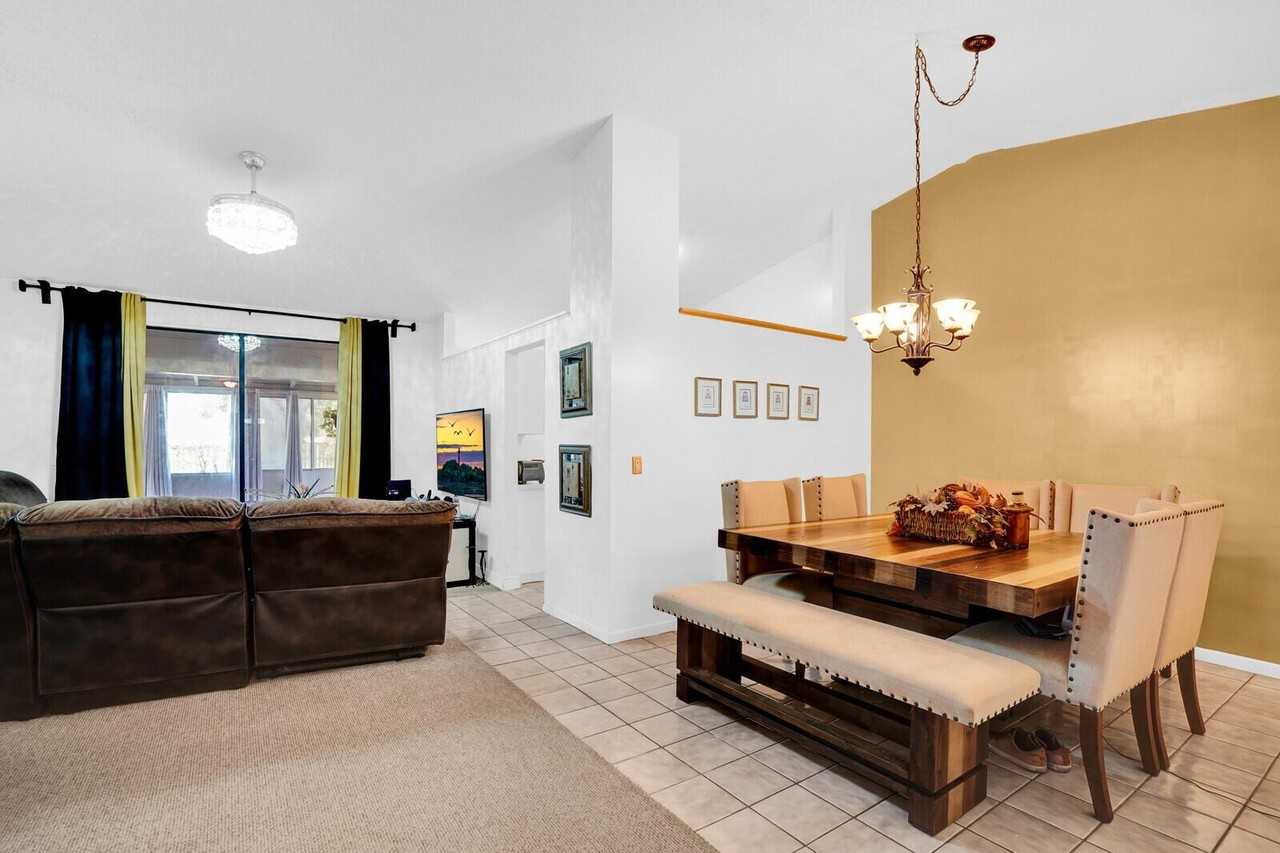 3520 Westminster Dr - Photo 3 of 21