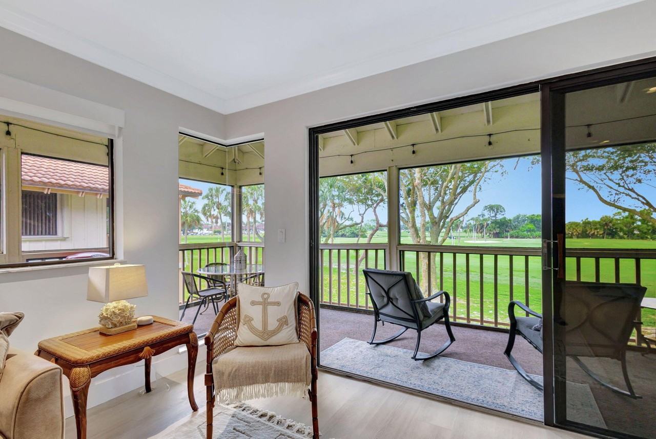 438 438 S Brackenwood Lane S - Photo 2 of 48