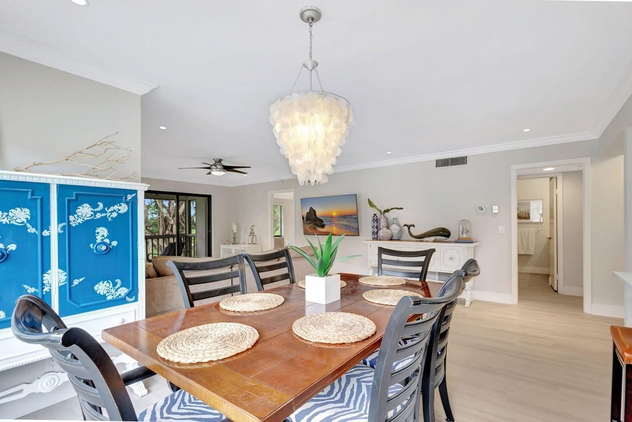 438 438 S Brackenwood Lane S - Photo 5 of 48