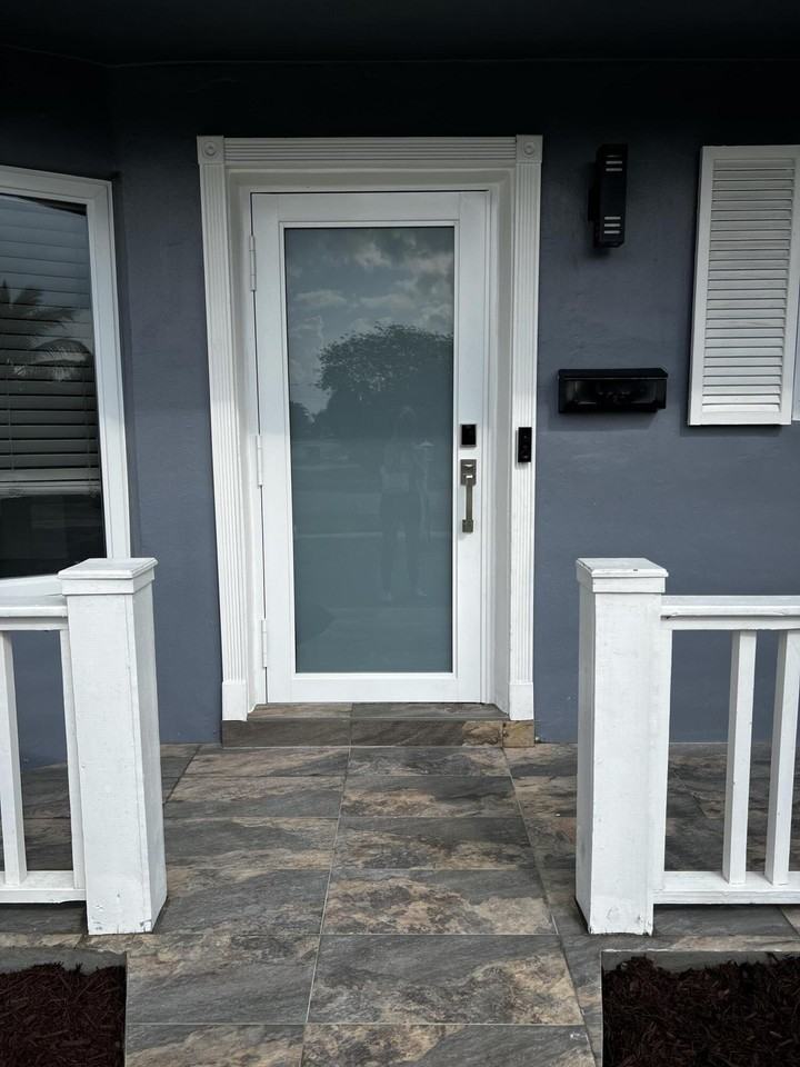 750 Nw 44th Ave - Photo 3 of 34