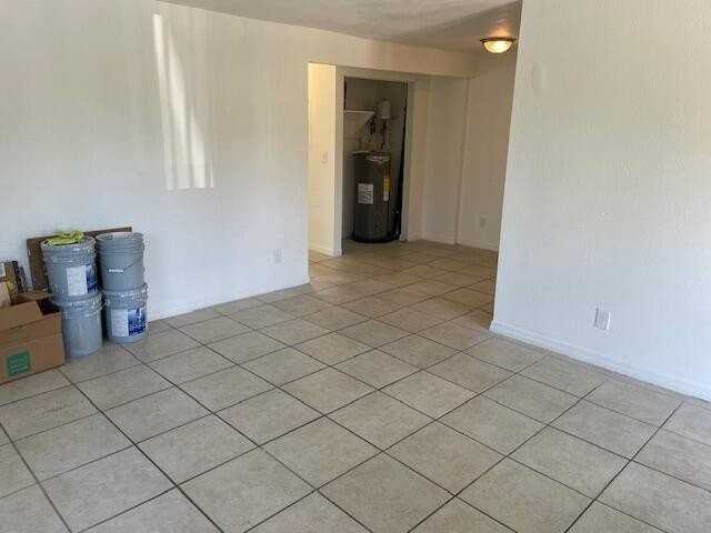 2322 Stone St Apt 5 #5 - Photo 6 of 27