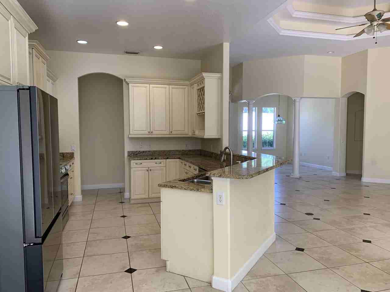 808 Aquarina Blvd - Photo 2 of 23