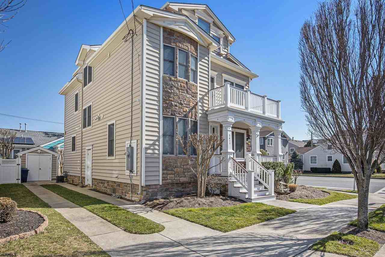 7611 Ventnor Ave - Photo 3 of 49