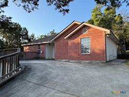 featured image of 221 N Scenic Loop