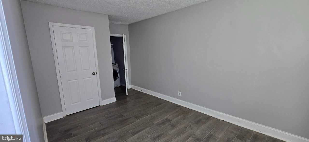 1702 Gales St Ne Apt 3 #3 - Photo 3 of 13