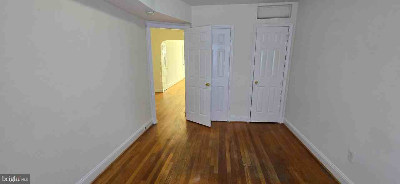 1516 F St Ne Apt 3 #3 - Photo 6 of 14