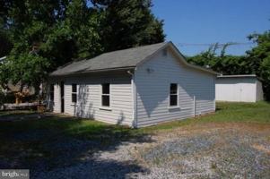 featured image of 2 Spruce Ln