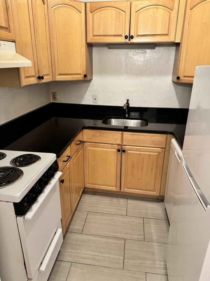 156 Salem St #2 - Photo 2 of 12