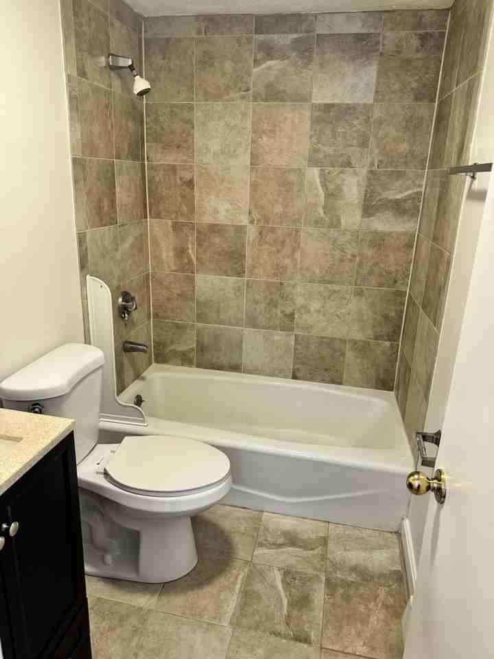 156 Salem St #2 - Photo 3 of 12