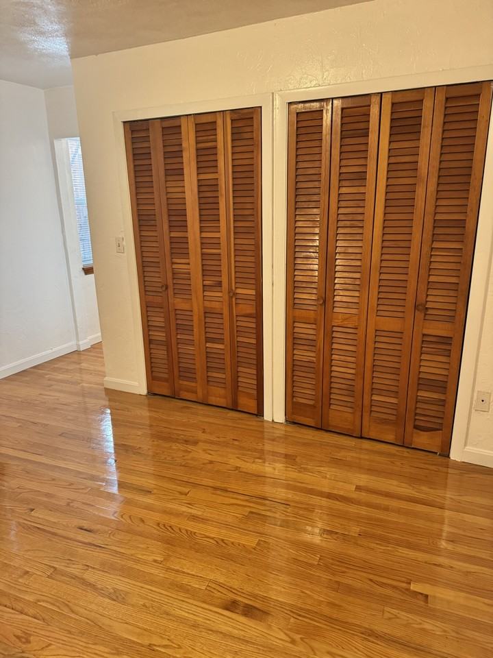 156 Salem St #2 - Photo 5 of 12