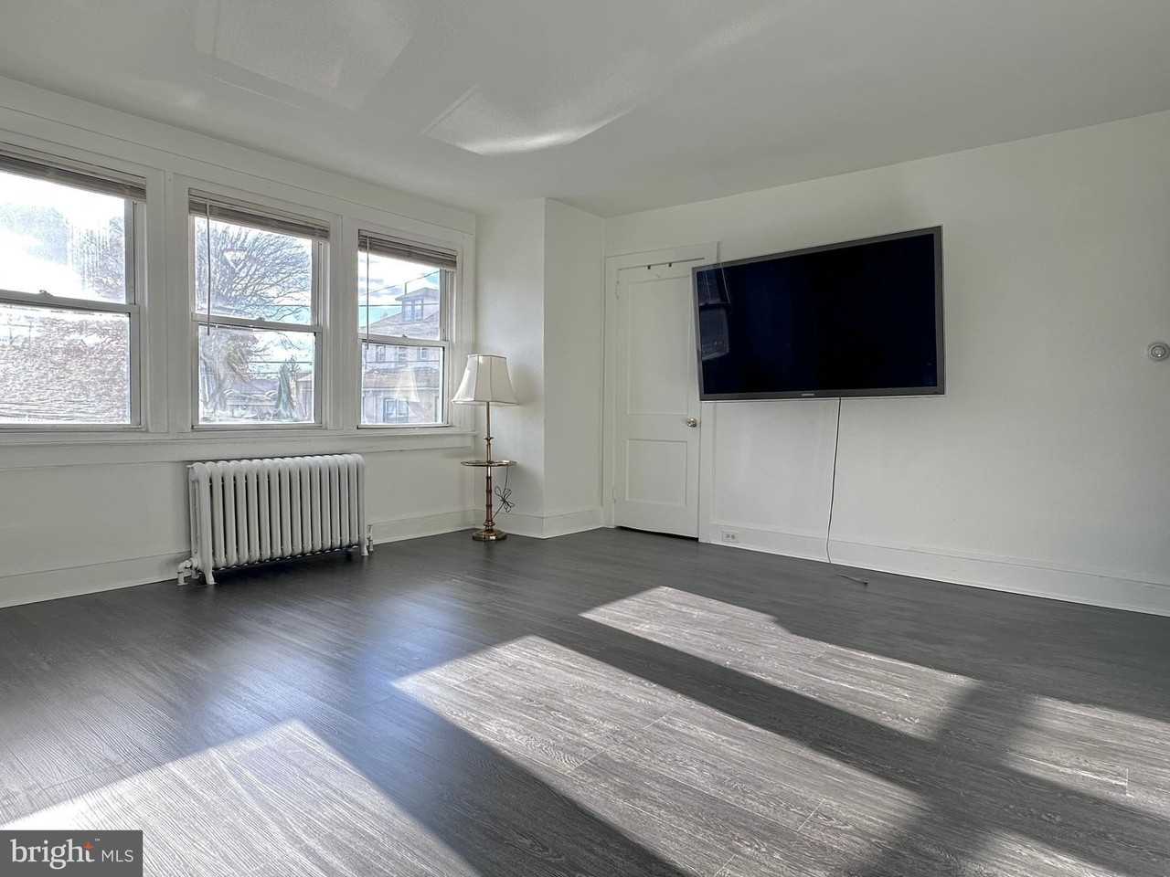 411 Burmont Rd 2nd Fl #2ndFL - Photo 7 of 28