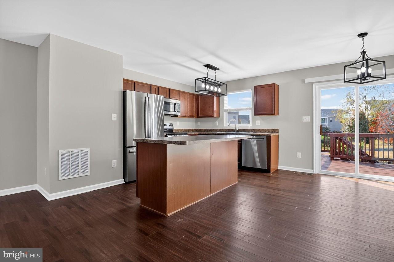 2012 Crepe Myrtle Ln - Photo 7 of 30