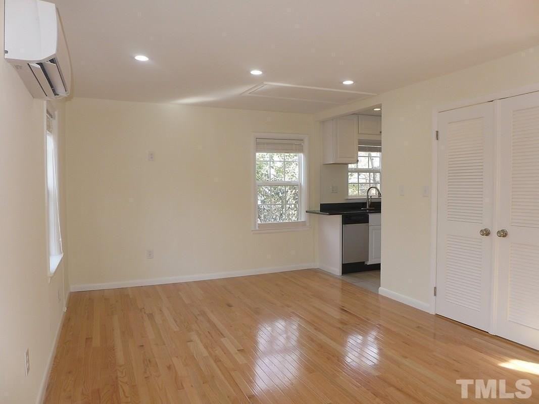 512 N Greensboro St - Photo 4 of 11