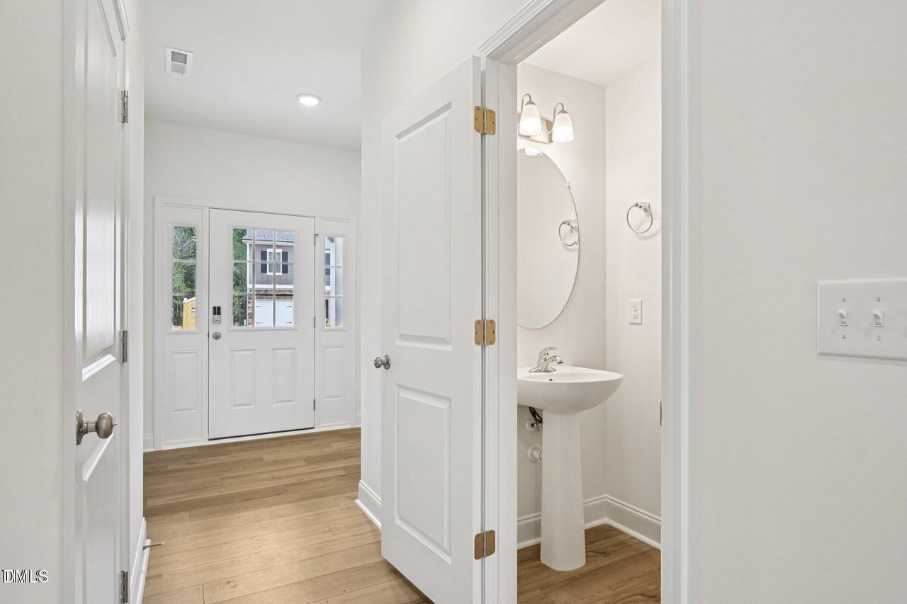 804 Kensley Grove Ln - Photo 3 of 28