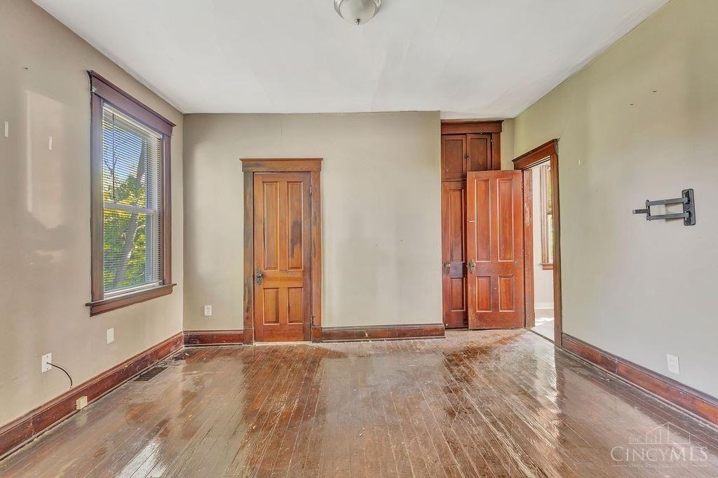 3498 Boudinot Ave #1 - Photo 5 of 8