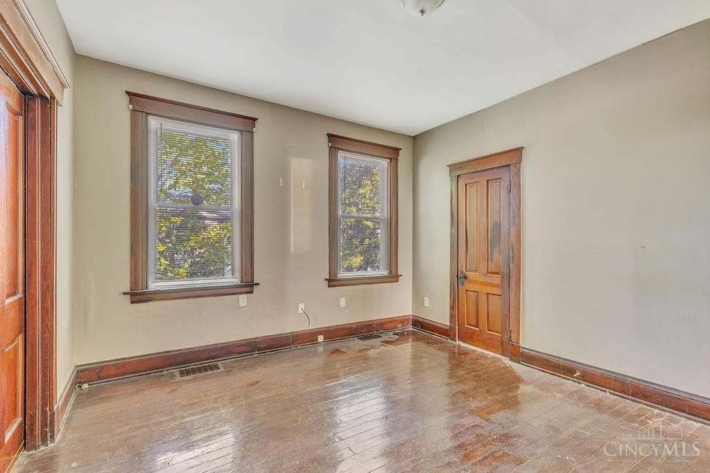 3498 Boudinot Ave #1 - Photo 6 of 8