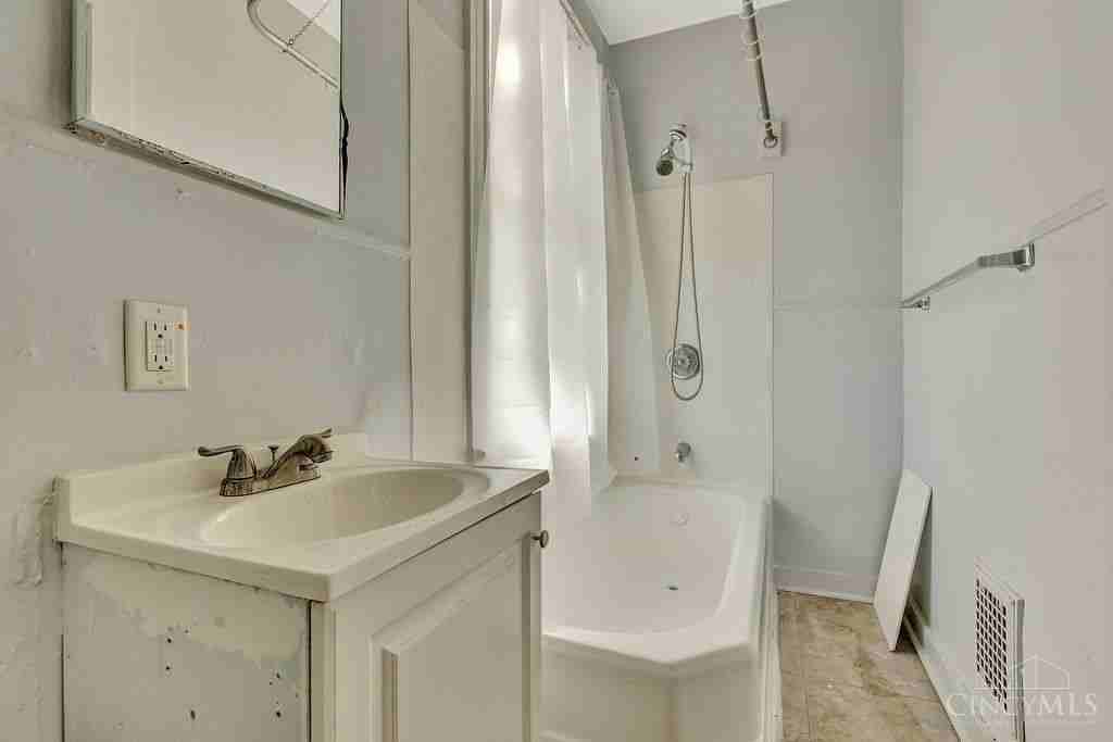 3498 Boudinot Ave #1 - Photo 7 of 8